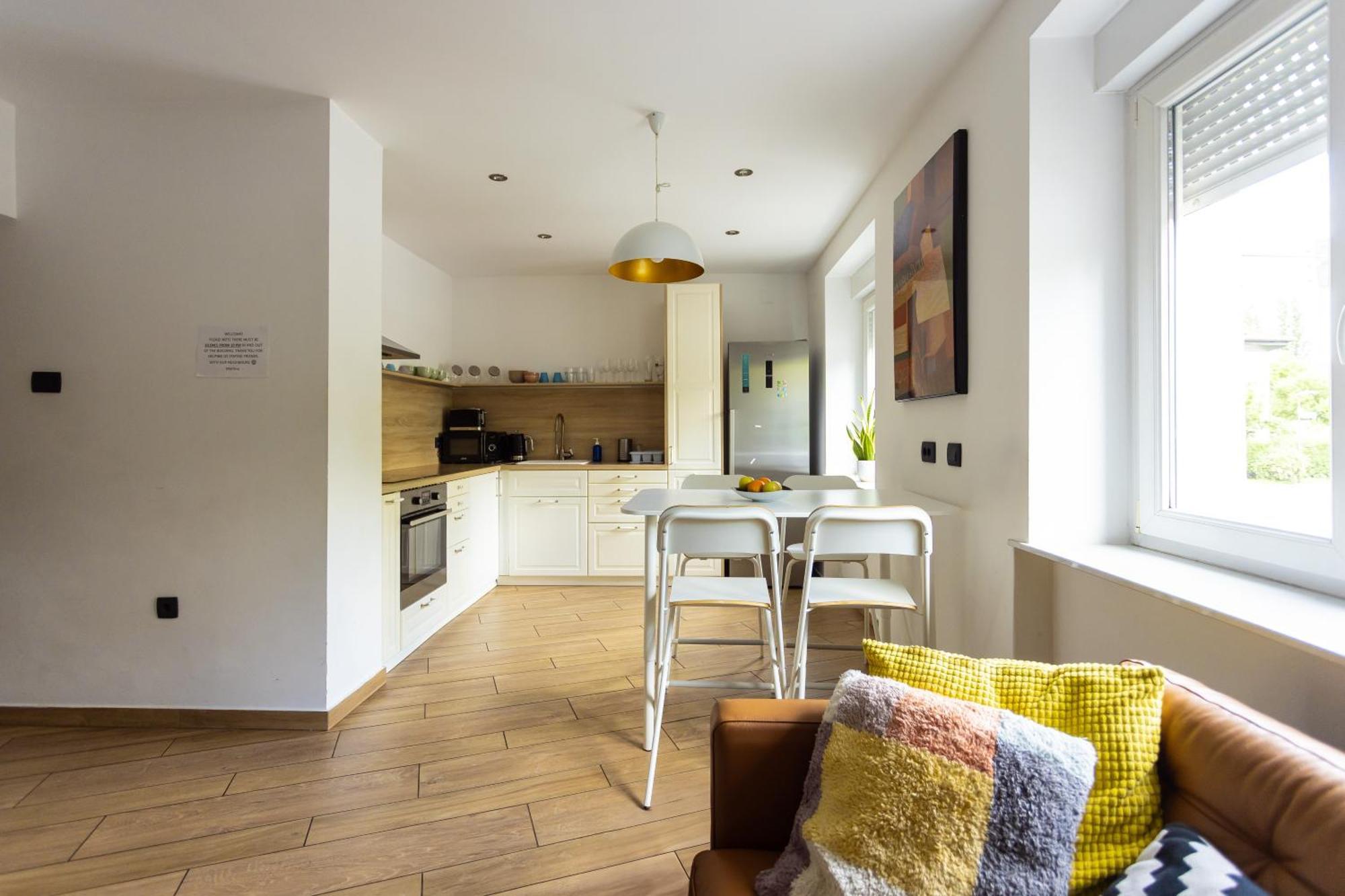 Large Two Bedroom Family App - Free Parking Laibach Exterior foto